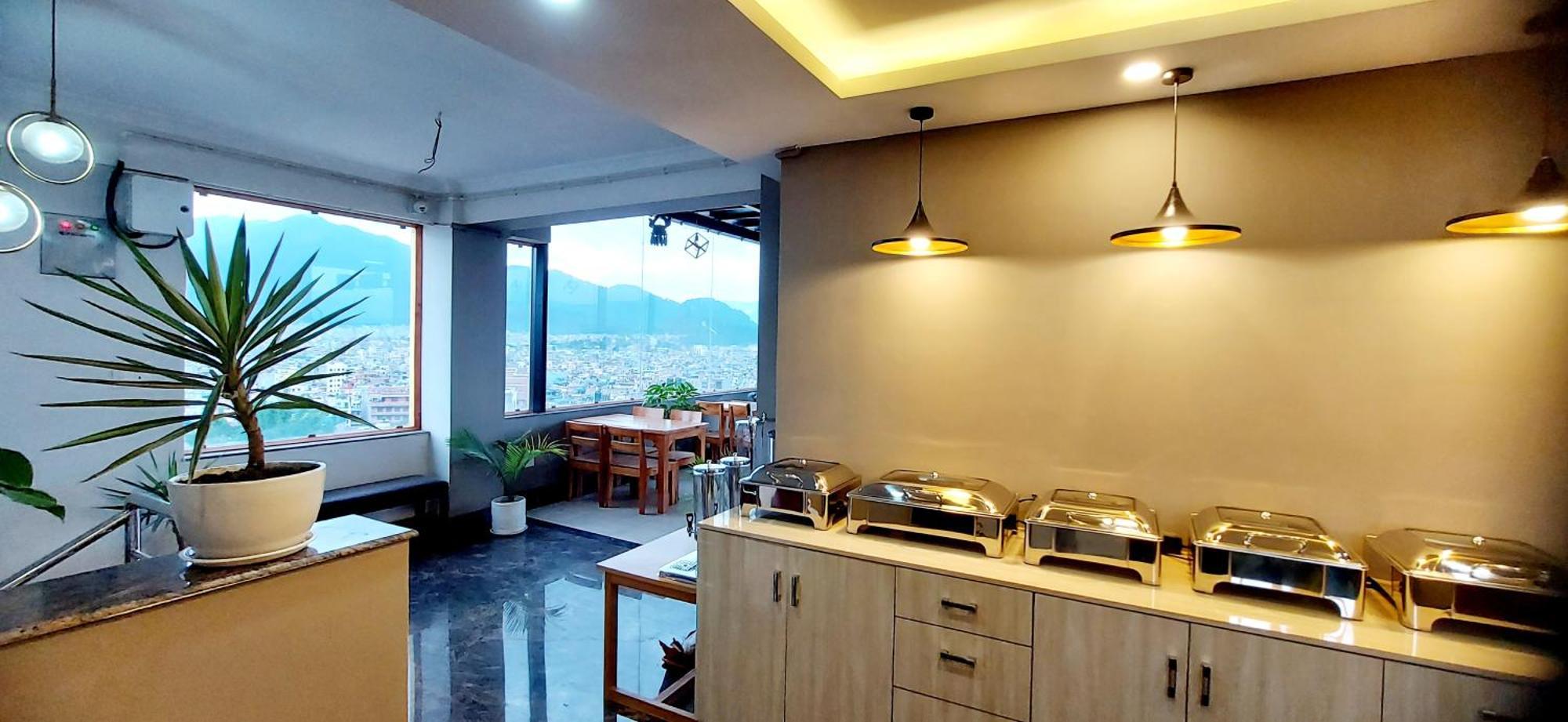 Hotel Yakroo Manang Kathmandu Exterior foto
