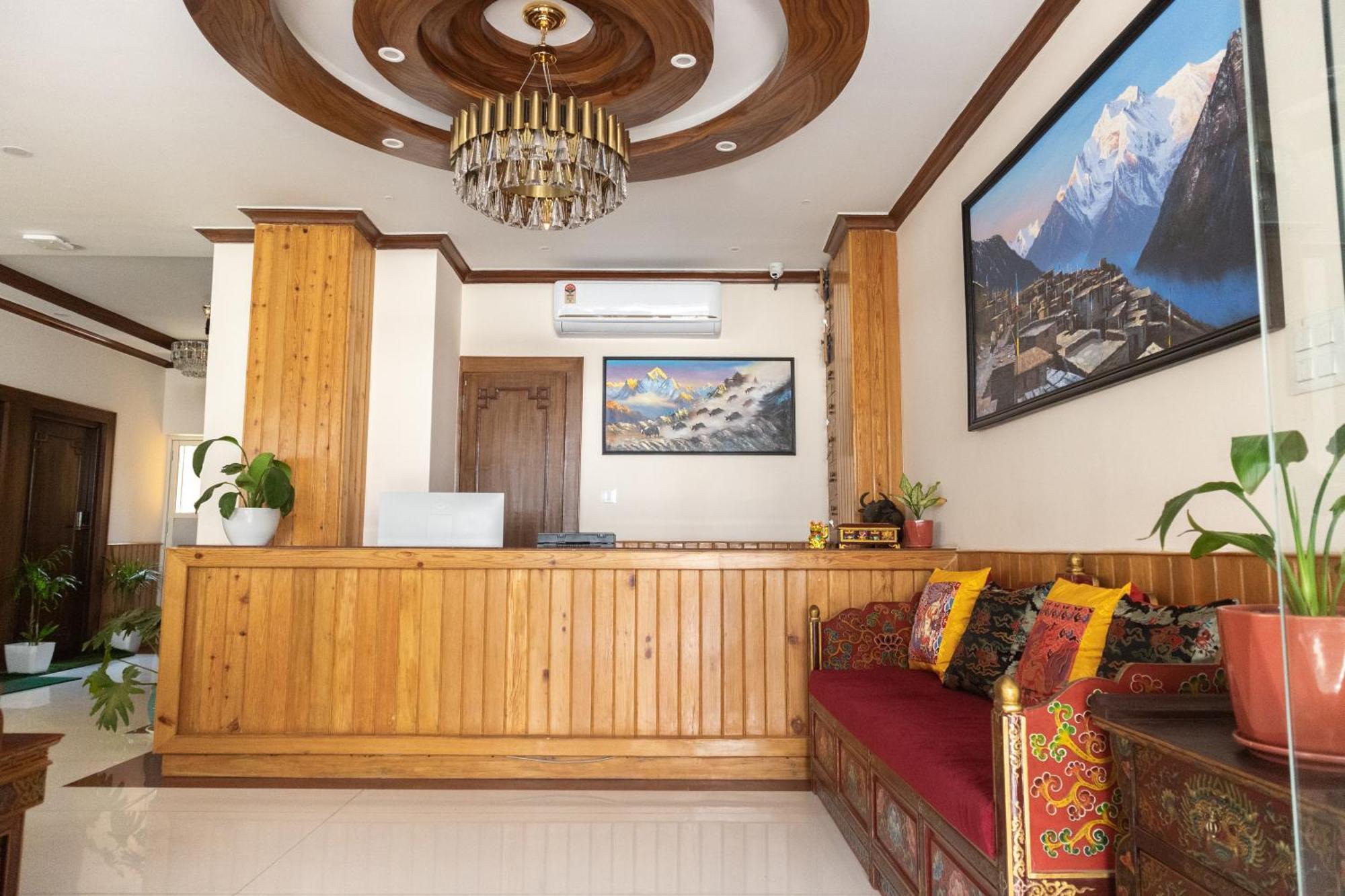 Hotel Yakroo Manang Kathmandu Exterior foto