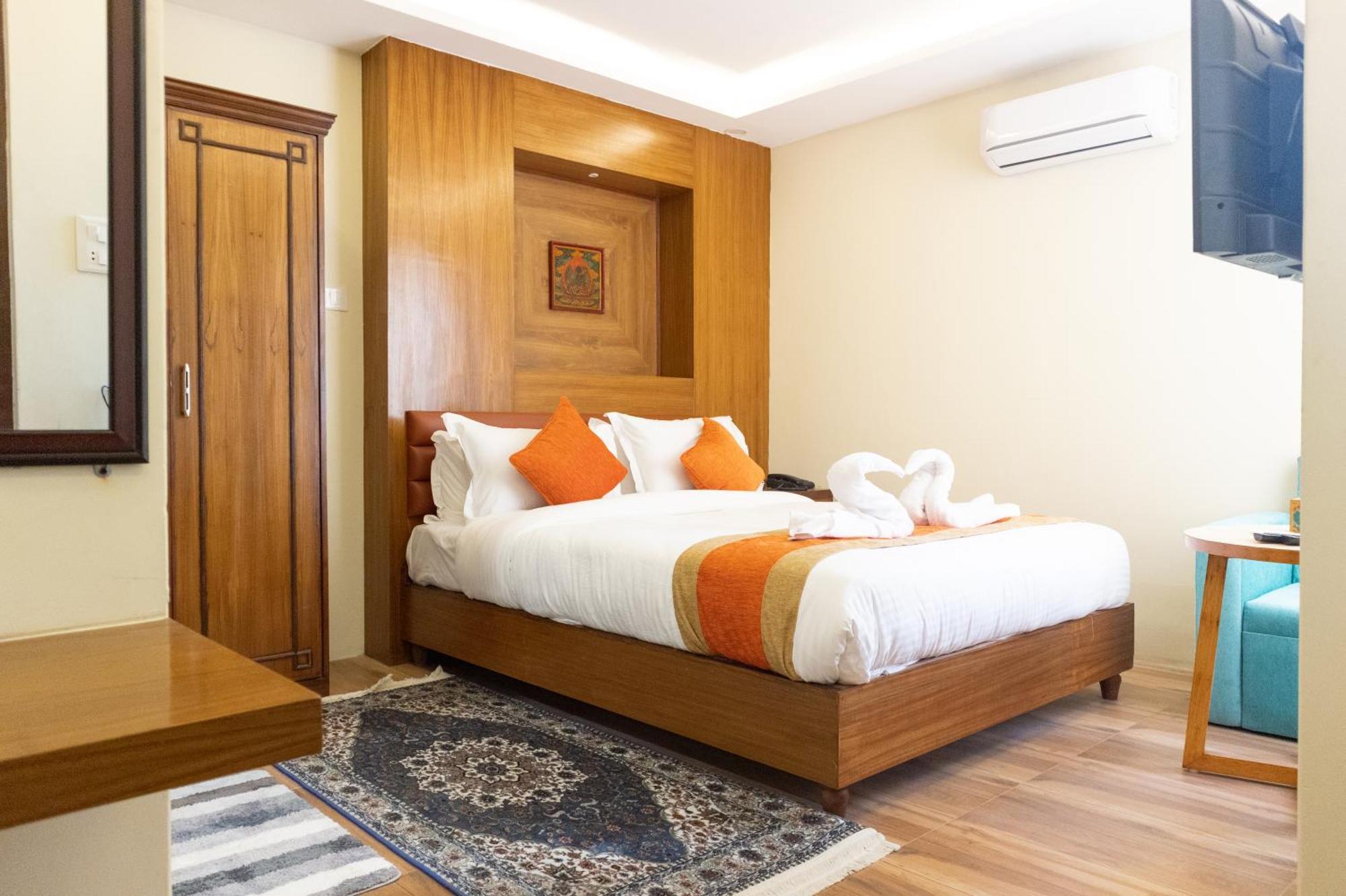 Hotel Yakroo Manang Kathmandu Exterior foto