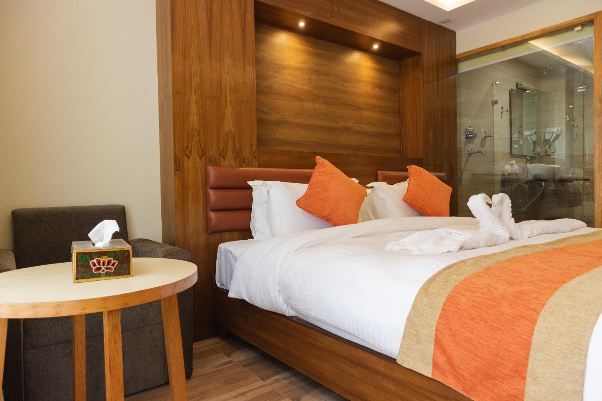 Hotel Yakroo Manang Kathmandu Exterior foto